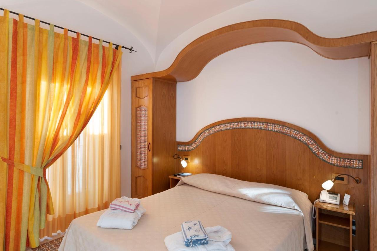 Tramonto D'Oro Otel Băile Herculane Dış mekan fotoğraf